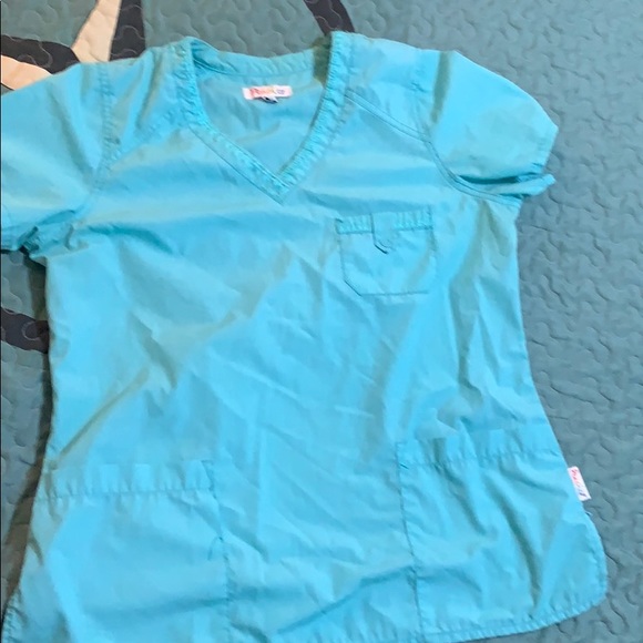 Scrub top - Picture 1 of 3